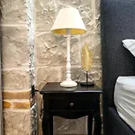 拉娜斯帕拉托公寓酒店