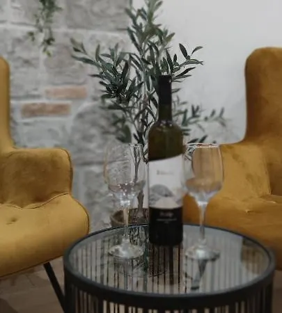 Apartman Lana *