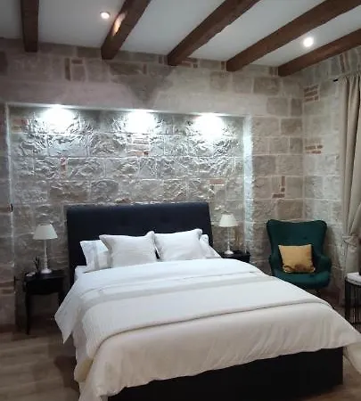 Lana Apartman