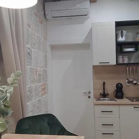 Lana Apartment