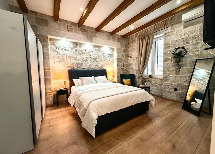 Апартаменты Lana Luxury Apartments- City Center Split