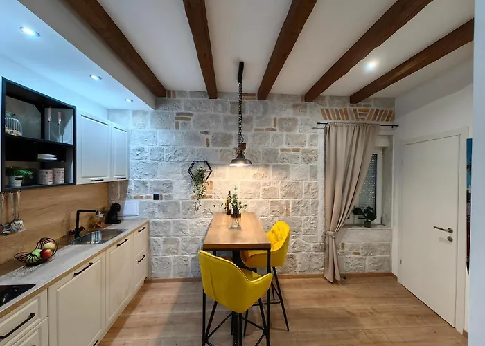 Lana Luxury Apartments- City Center Split * Сплит